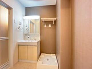 物件内観写真13　(洗濯機置場)