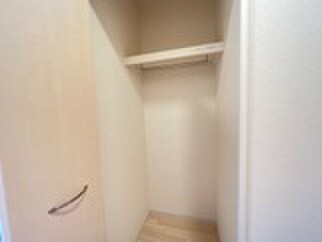 物件内観写真15　(収納)