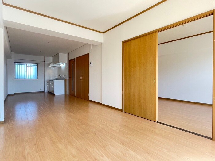 物件内観写真8　(居室)