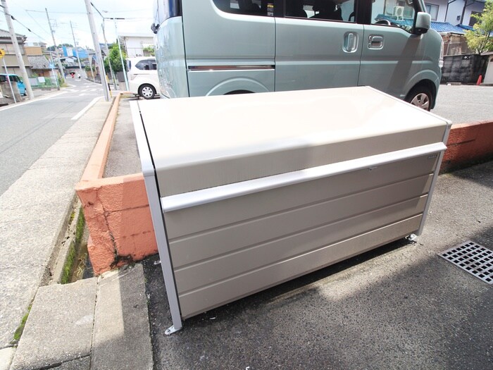 物件外観写真4　(駐車場)