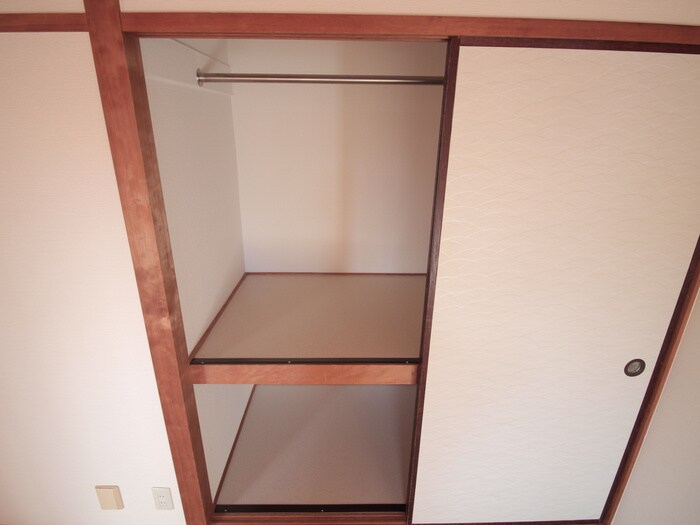 物件内観写真11　(収納)