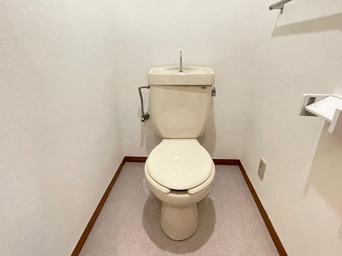 物件内観写真13　(トイレ)