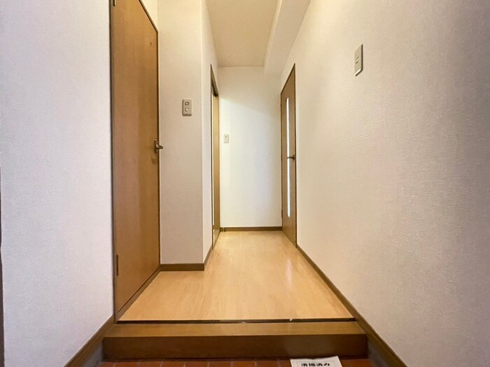 物件内観写真15　(廊下)