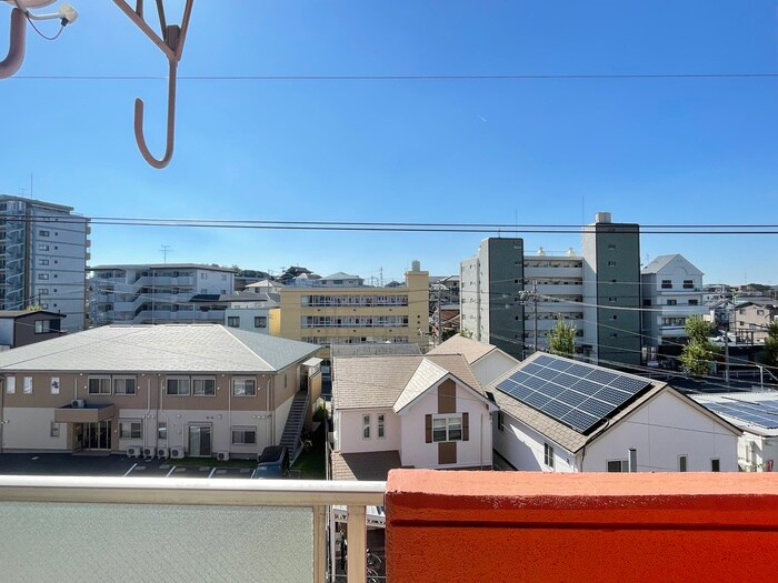 物件内観写真16　(室内からの展望)