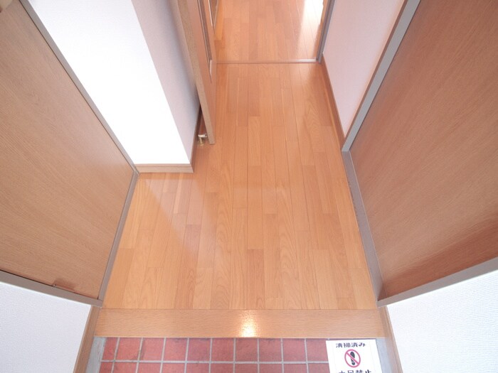 物件内観写真18　(廊下)