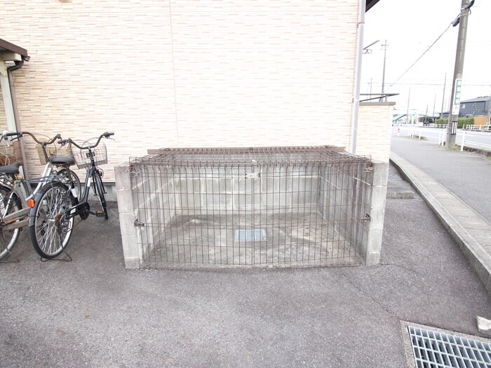 物件外観写真3　(建物設備)