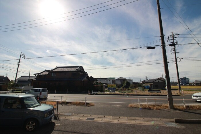 物件内観写真16　(室内からの展望)