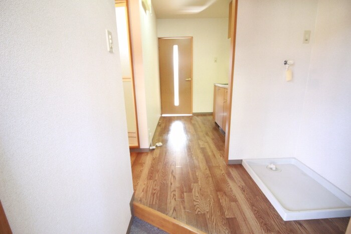 物件内観写真17　(廊下)