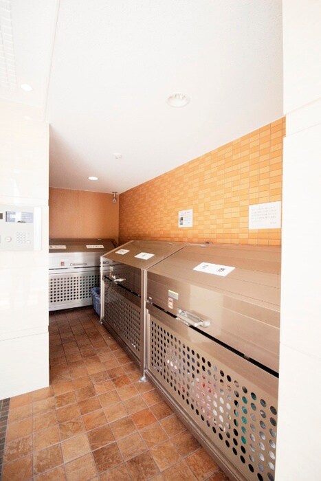 物件外観写真6　(建物設備)