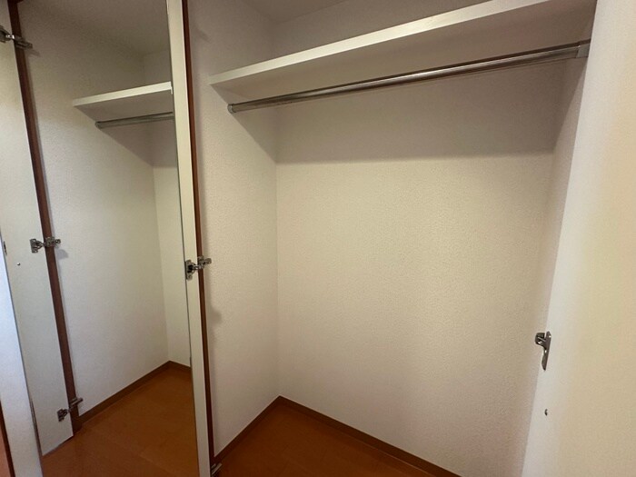 物件内観写真13　(収納)