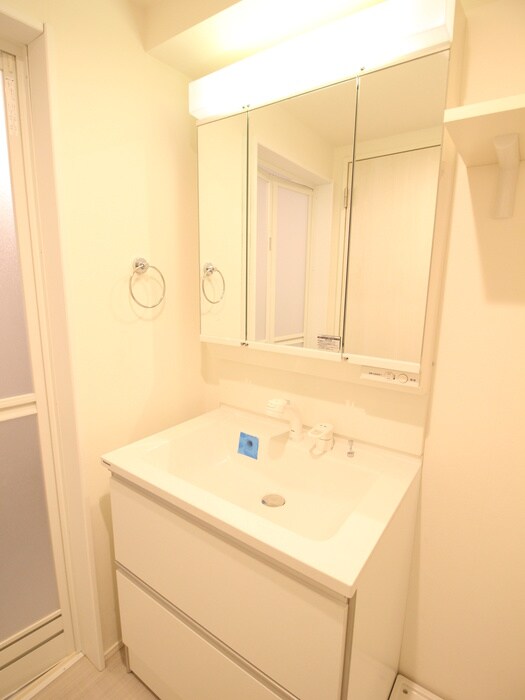 物件内観写真11　(洗面)