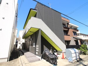 アルナージ川西外観写真