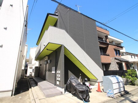 アルナージ川西外観写真