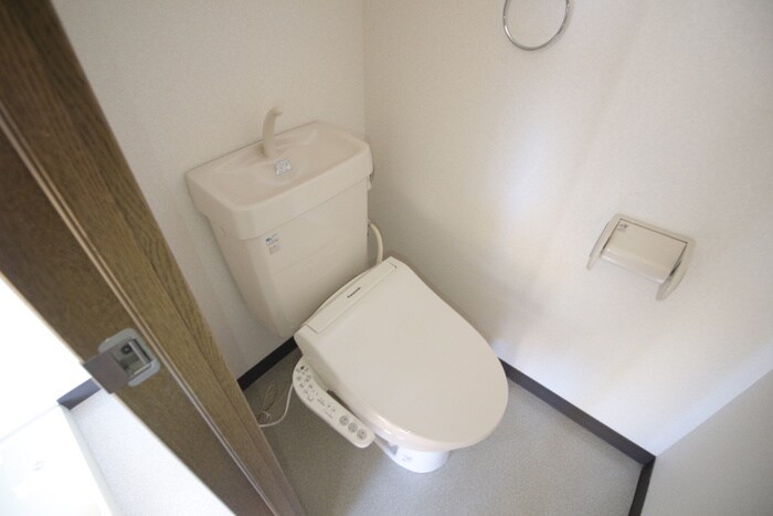 物件内観写真12　(トイレ)