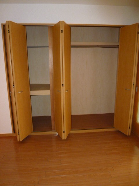 物件内観写真11　(収納)