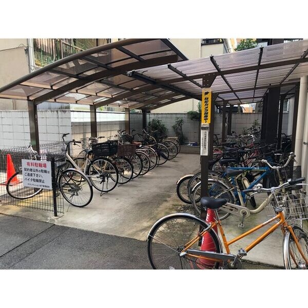 駐輪場