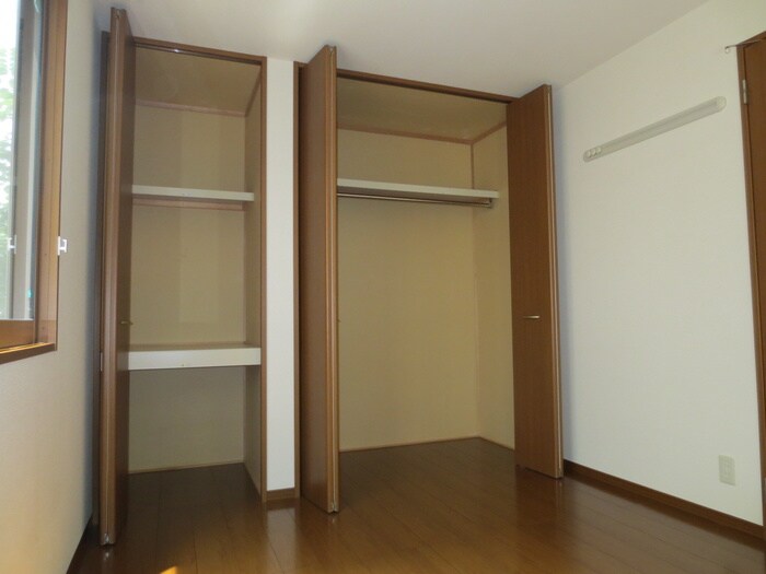 物件内観写真8　(収納)