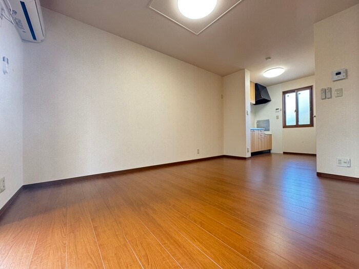 物件内観写真9　(居室)