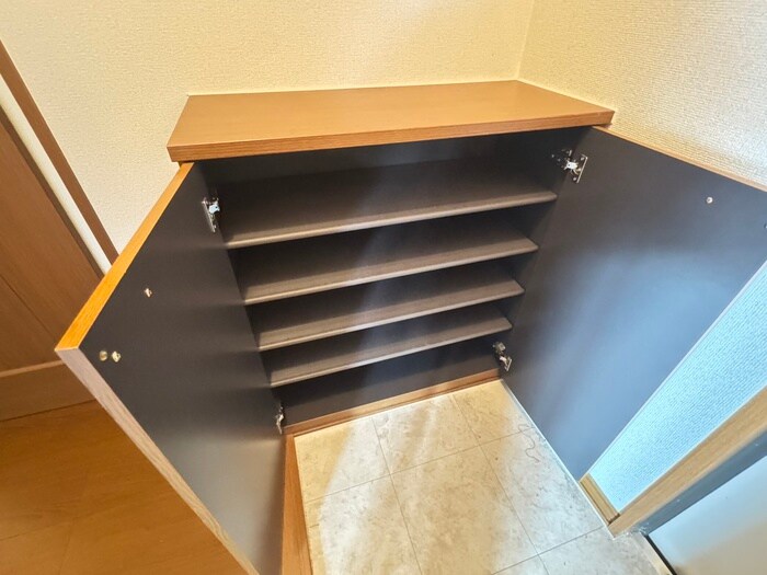 物件内観写真18　(靴箱)