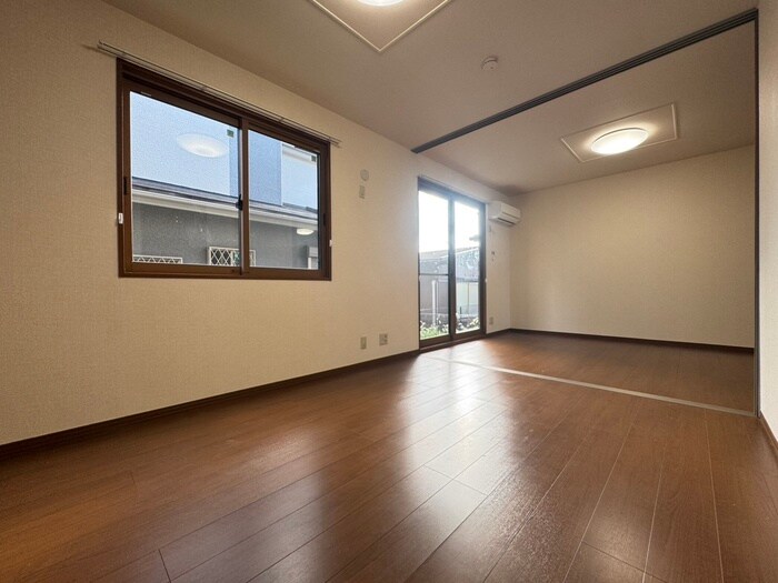 物件内観写真19　(居室)