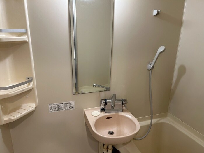 物件内観写真10　(洗面)