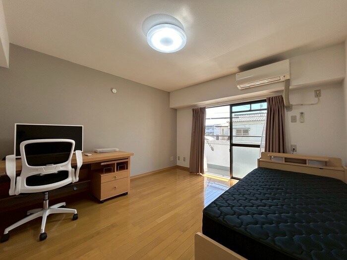 物件内観写真15　(居室)