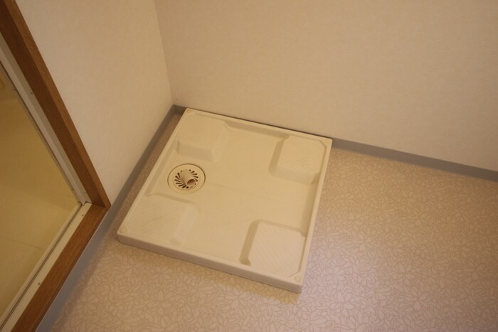 物件内観写真21　(洗濯機置場)