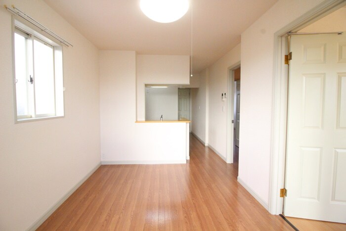 物件内観写真10　(内観写真)