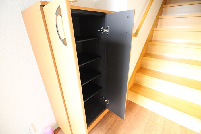 物件内観写真17　(靴箱)