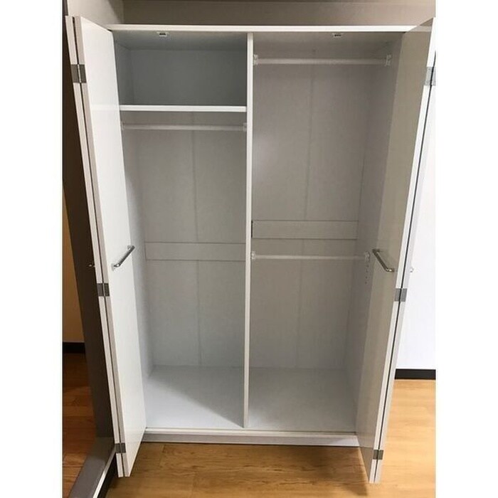 物件内観写真12　(収納)