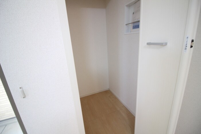 物件内観写真9　(収納)