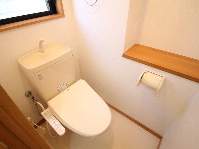 物件内観写真11　(トイレ)