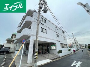 ファミーユ外観写真