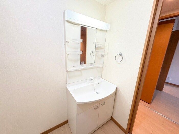 物件内観写真13　(洗面)