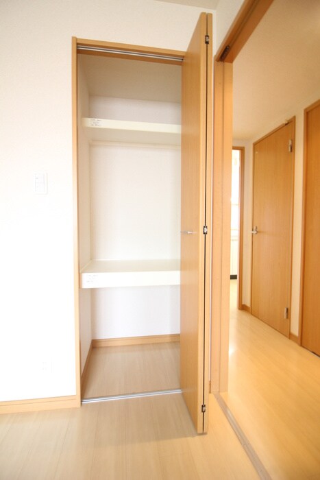 物件内観写真14　(収納)