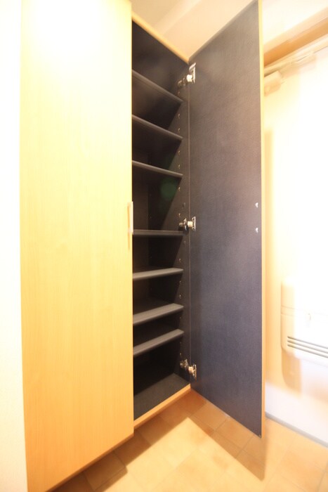 物件内観写真15　(靴箱)