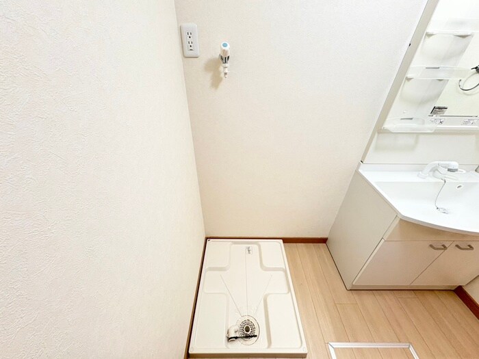 物件内観写真19　(洗濯機置場)