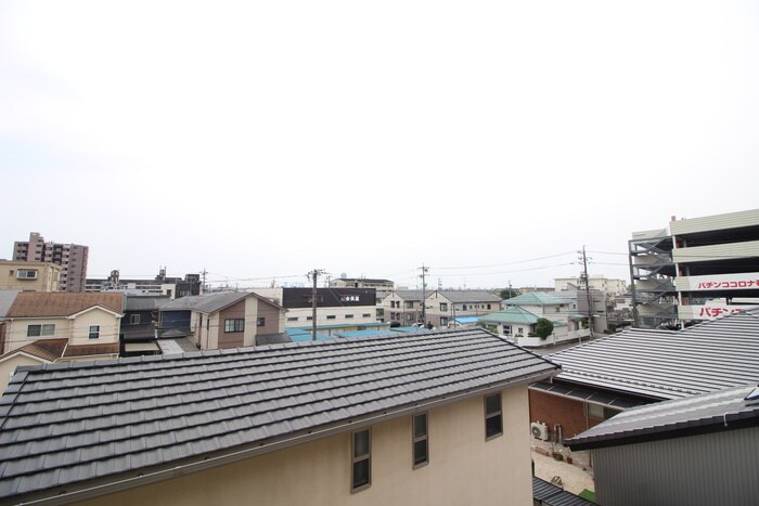 物件内観写真22　(室内からの展望)