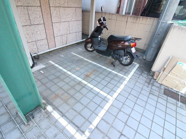 バイク置き場