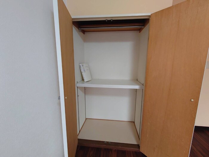 物件内観写真10　(収納)
