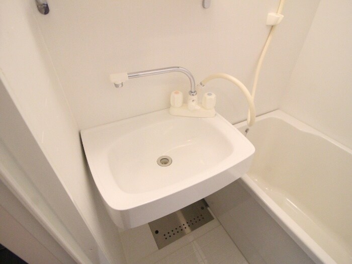 物件内観写真10　(洗面)