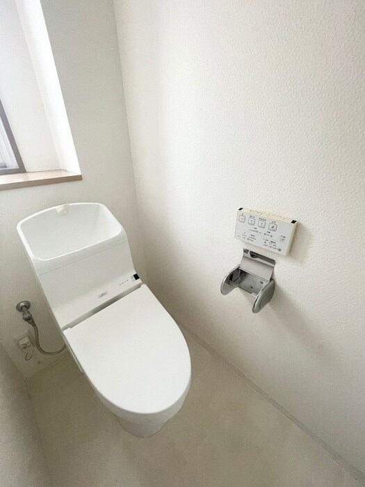 物件内観写真13　(トイレ)