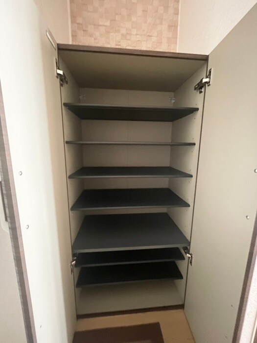 物件内観写真15　(靴箱)