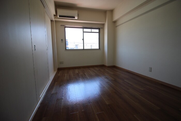 物件内観写真5　(居室)