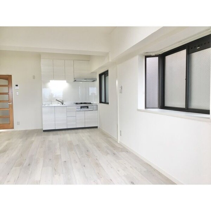 物件内観写真6　(居室)