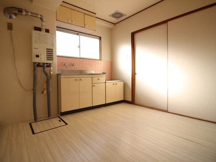 物件内観写真8　(キッチン)