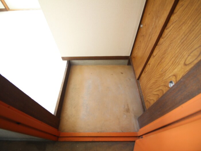 物件内観写真18　(玄関)