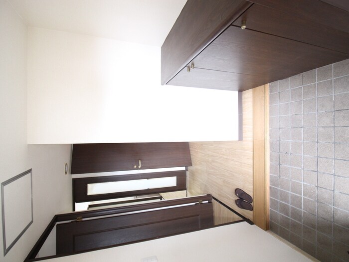 物件内観写真19　(玄関)