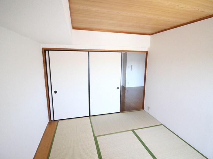 物件内観写真9　(居室)