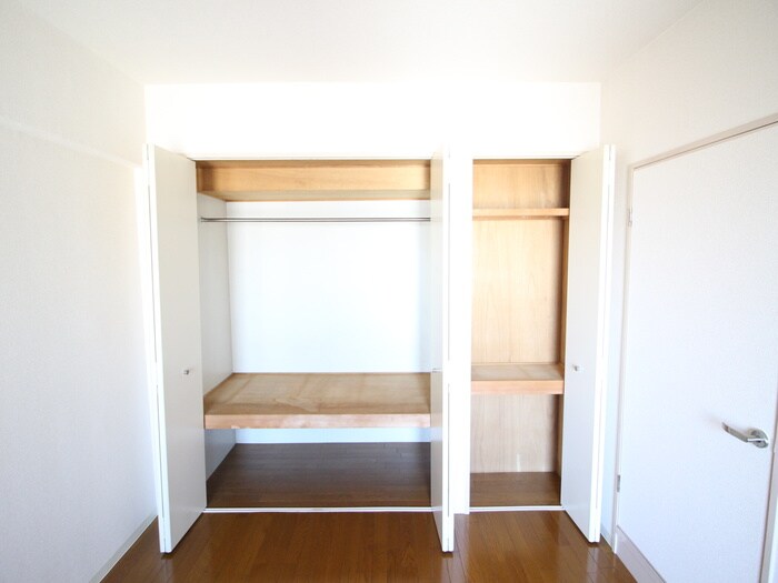 物件内観写真21　(収納)
